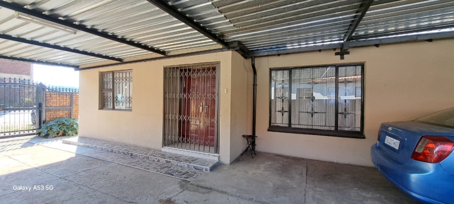 4 Bedroom Property for Sale in Mamelodi West Gauteng