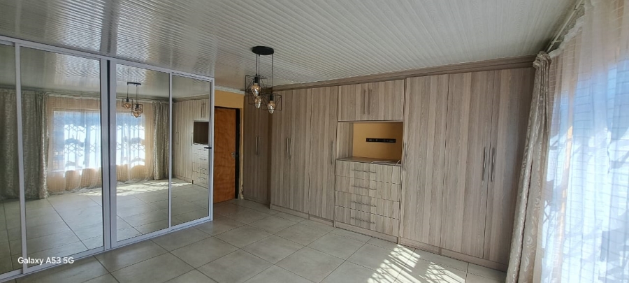 4 Bedroom Property for Sale in Mamelodi West Gauteng