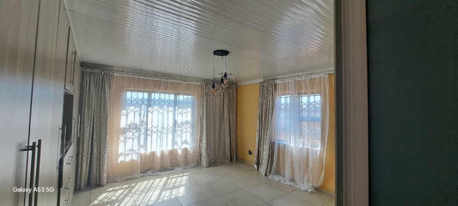 4 Bedroom Property for Sale in Mamelodi West Gauteng