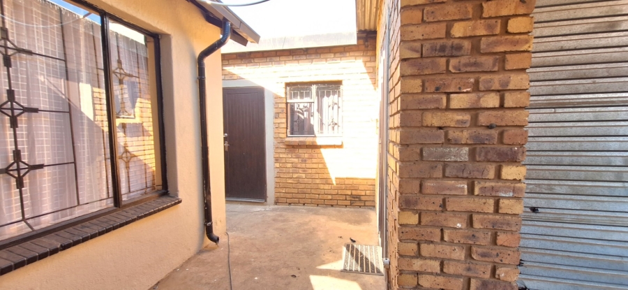 4 Bedroom Property for Sale in Mamelodi West Gauteng