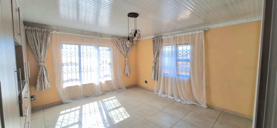 4 Bedroom Property for Sale in Mamelodi West Gauteng