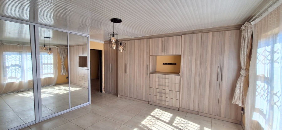 4 Bedroom Property for Sale in Mamelodi West Gauteng