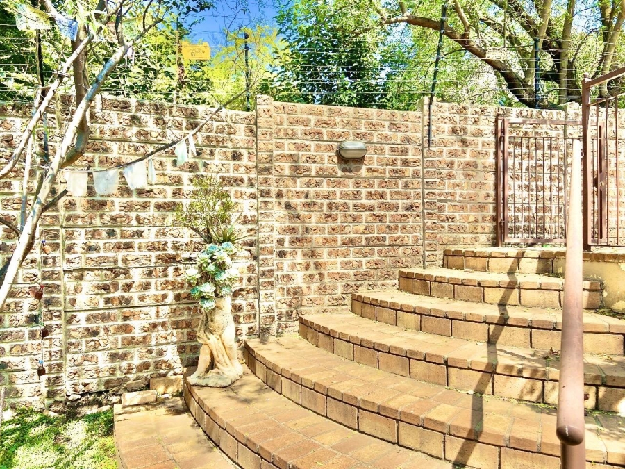 4 Bedroom Property for Sale in Blairgowrie Gauteng