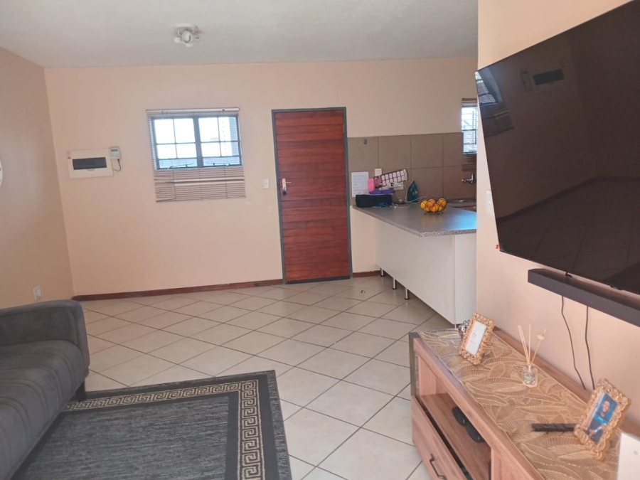 2 Bedroom Property for Sale in Crescent Wood Country Estate Gauteng