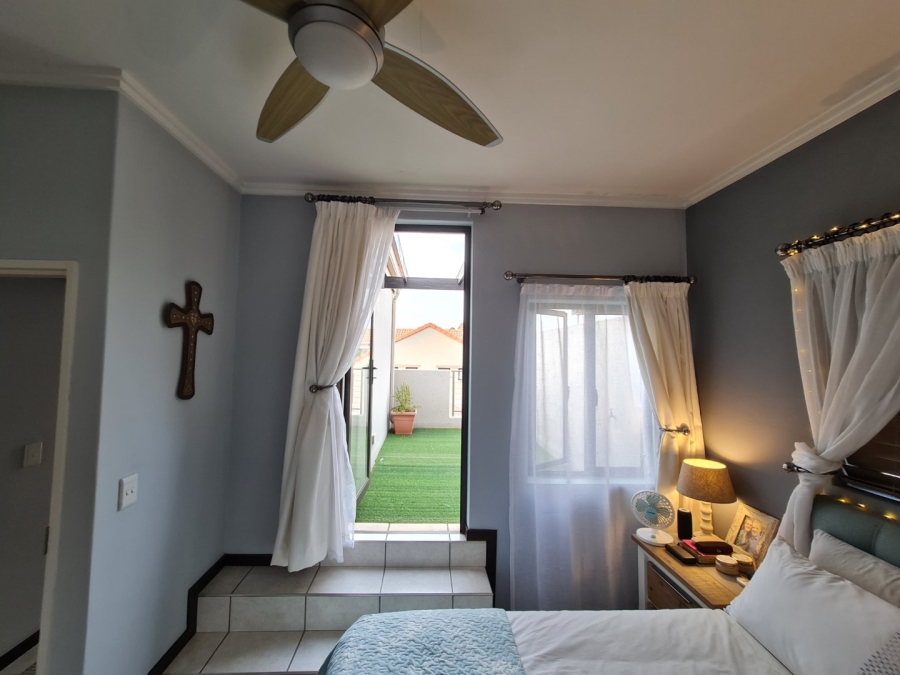 1 Bedroom Property for Sale in Paulshof Gauteng