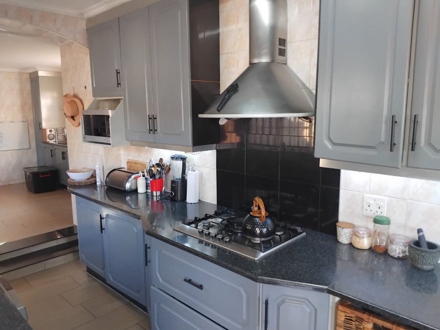 4 Bedroom Property for Sale in Primrose Hill Gauteng