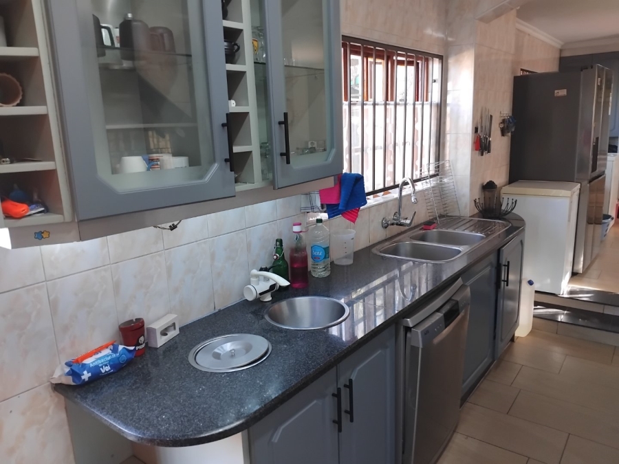 4 Bedroom Property for Sale in Primrose Hill Gauteng