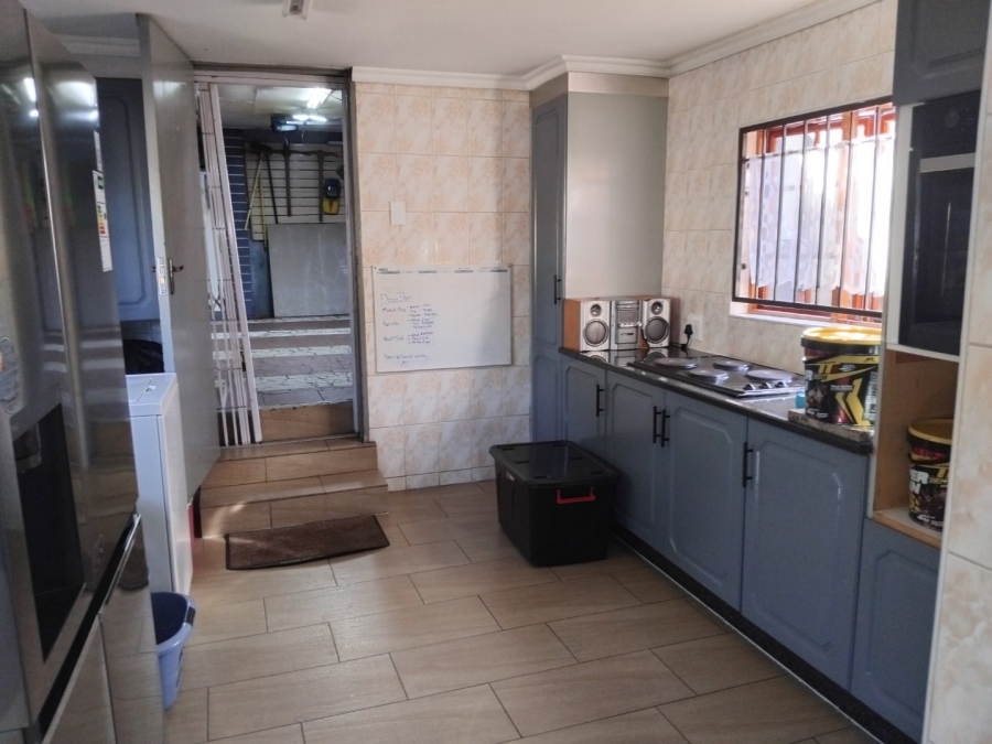 4 Bedroom Property for Sale in Primrose Hill Gauteng