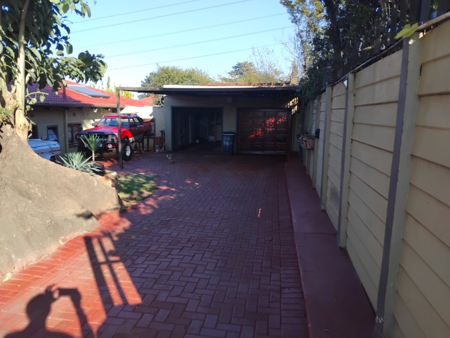 4 Bedroom Property for Sale in Primrose Hill Gauteng