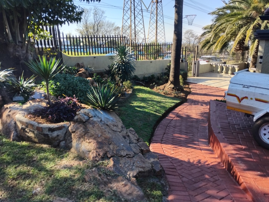 4 Bedroom Property for Sale in Primrose Hill Gauteng