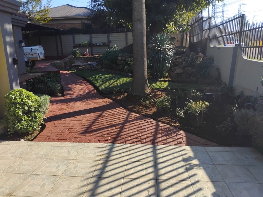 4 Bedroom Property for Sale in Primrose Hill Gauteng