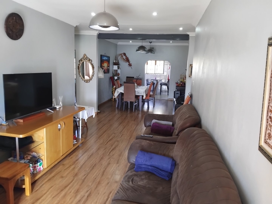 4 Bedroom Property for Sale in Primrose Hill Gauteng