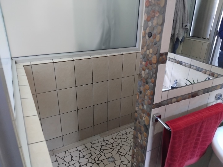 4 Bedroom Property for Sale in Primrose Hill Gauteng
