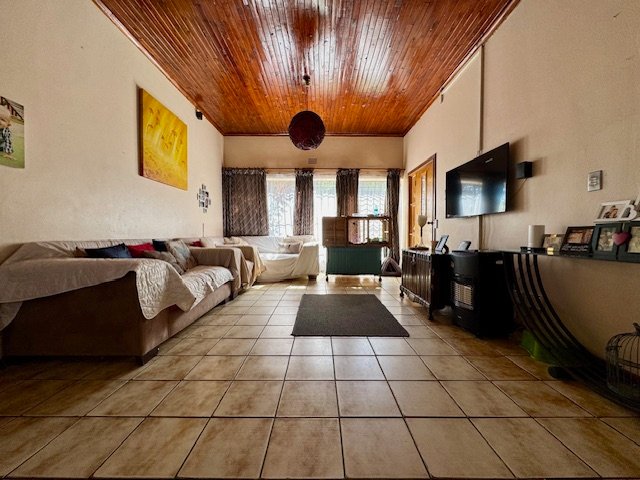 4 Bedroom Property for Sale in Farrarmere Gauteng
