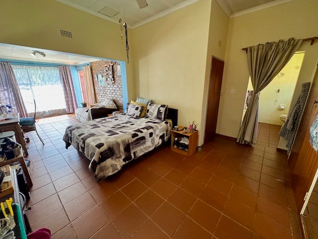 4 Bedroom Property for Sale in Farrarmere Gauteng