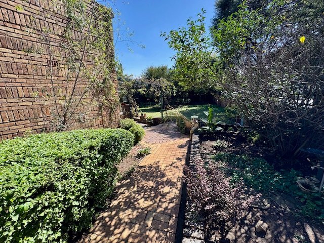 4 Bedroom Property for Sale in Farrarmere Gauteng