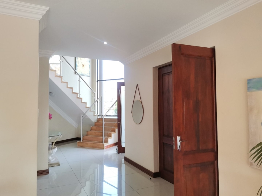 5 Bedroom Property for Sale in Zambezi Country Estate Gauteng
