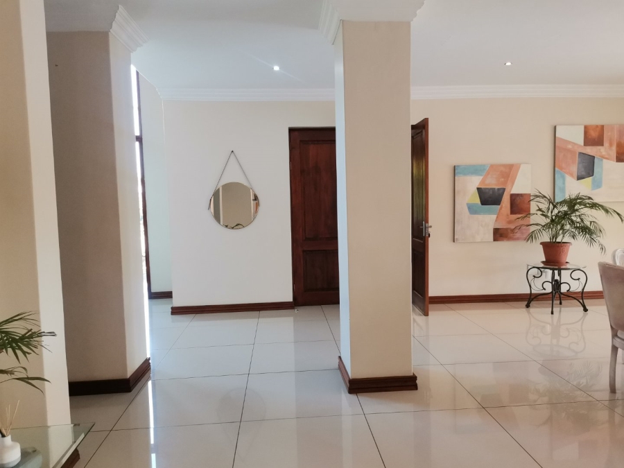 5 Bedroom Property for Sale in Zambezi Country Estate Gauteng