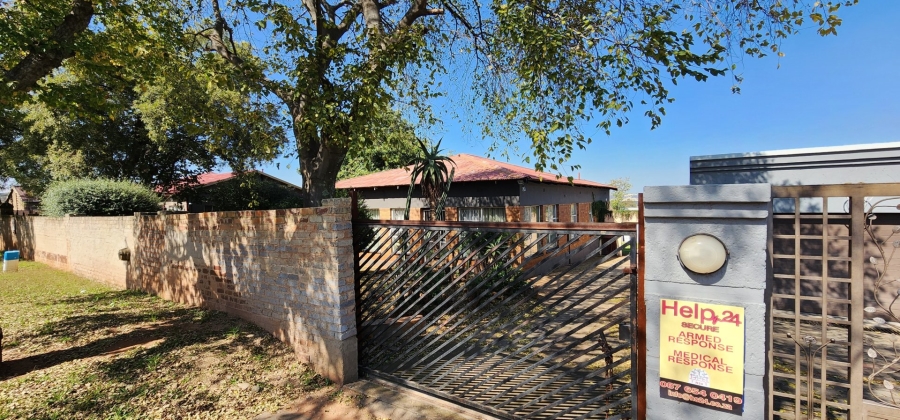 3 Bedroom Property for Sale in Florida Gauteng