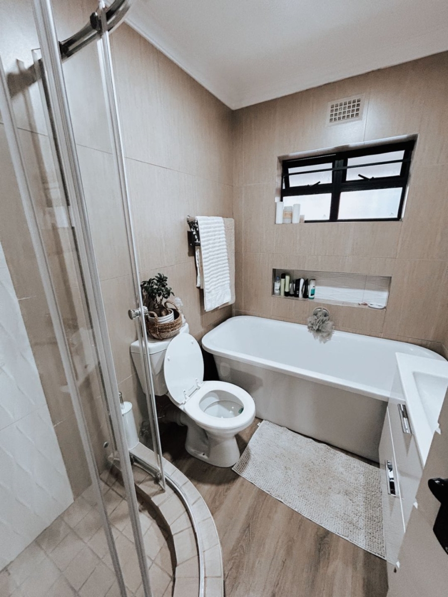 2 Bedroom Property for Sale in Kameeldrift East Gauteng