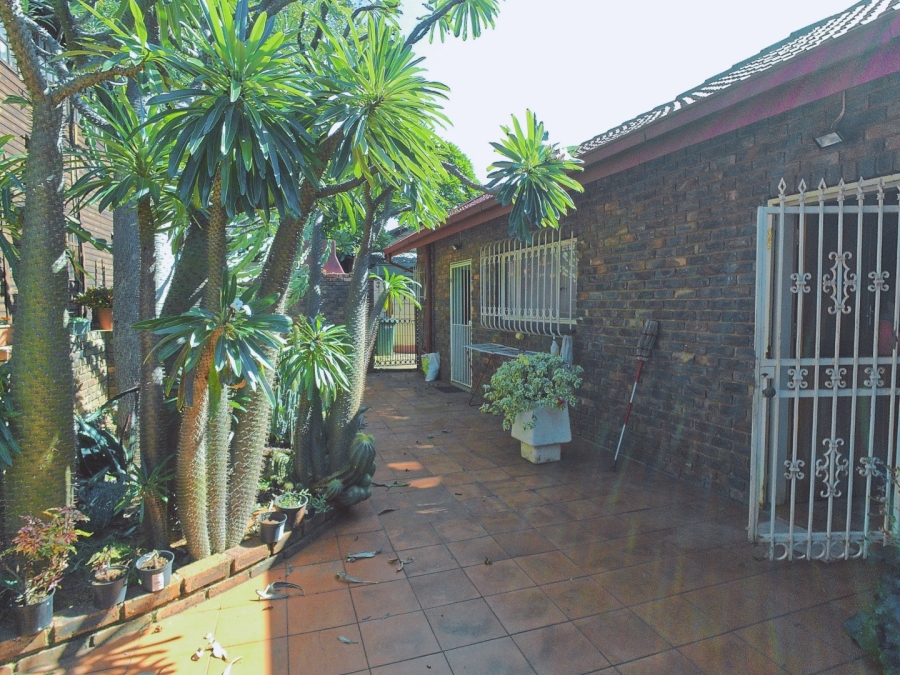 3 Bedroom Property for Sale in Theresa Park Gauteng