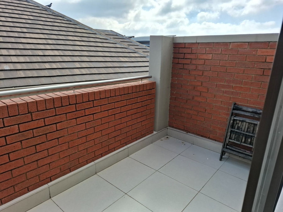 3 Bedroom Property for Sale in Glen Marais Gauteng