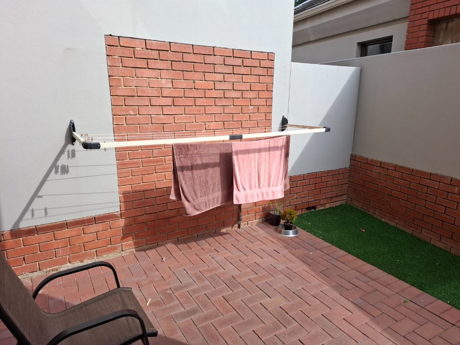 3 Bedroom Property for Sale in Glen Marais Gauteng