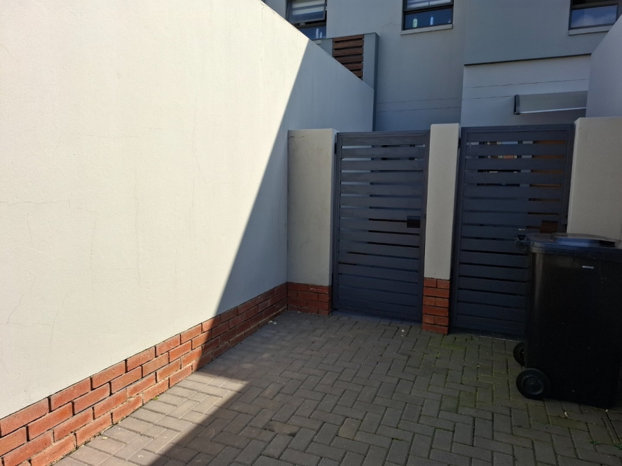 3 Bedroom Property for Sale in Glen Marais Gauteng