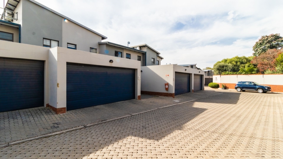 3 Bedroom Property for Sale in Glen Marais Gauteng