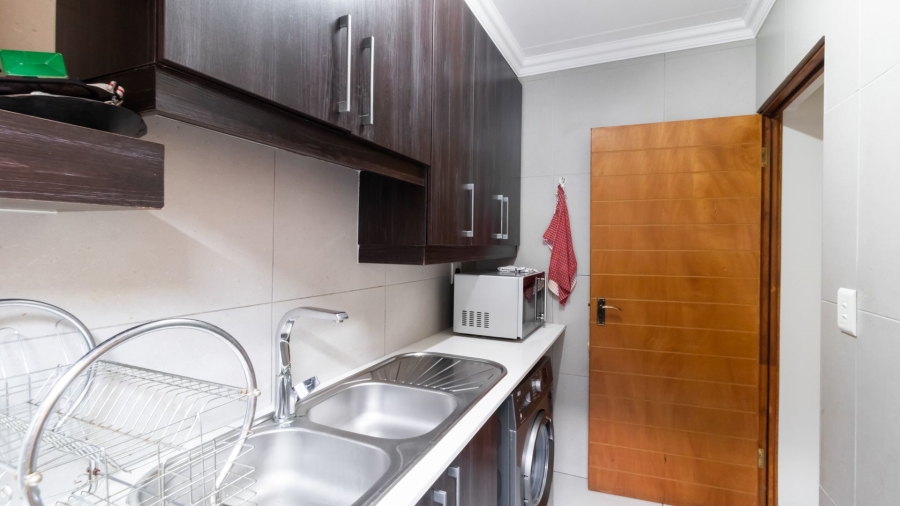 3 Bedroom Property for Sale in Glen Marais Gauteng