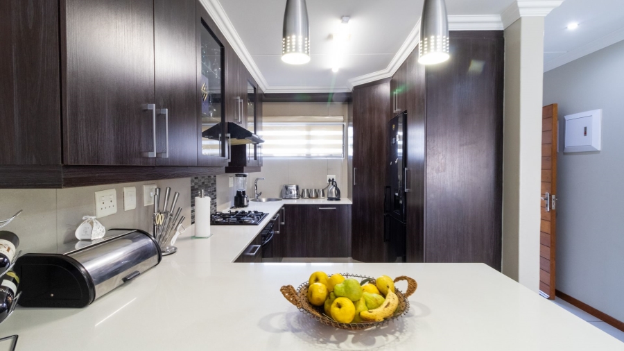 3 Bedroom Property for Sale in Glen Marais Gauteng