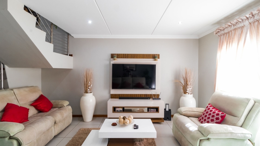 3 Bedroom Property for Sale in Glen Marais Gauteng