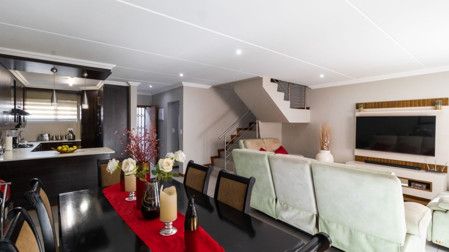 3 Bedroom Property for Sale in Glen Marais Gauteng