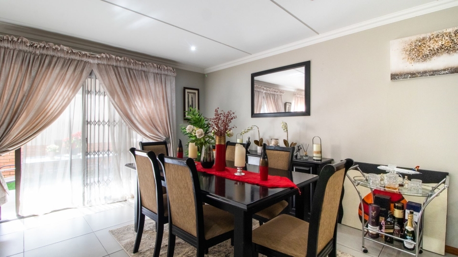 3 Bedroom Property for Sale in Glen Marais Gauteng