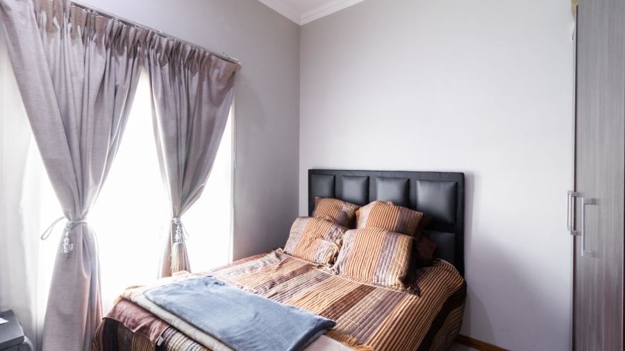 3 Bedroom Property for Sale in Glen Marais Gauteng