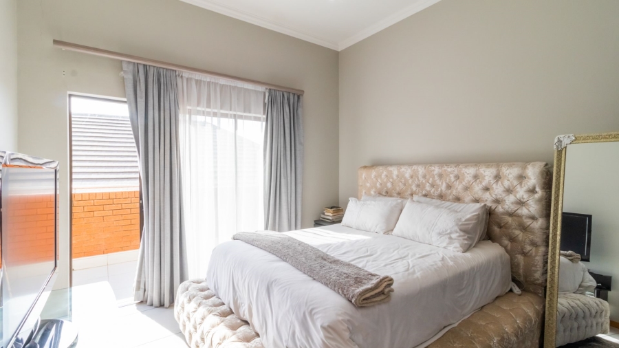 3 Bedroom Property for Sale in Glen Marais Gauteng