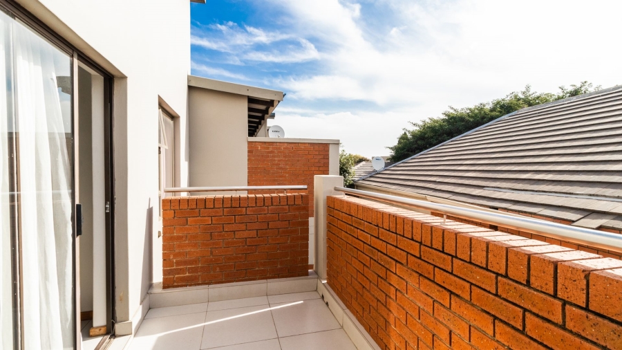 3 Bedroom Property for Sale in Glen Marais Gauteng