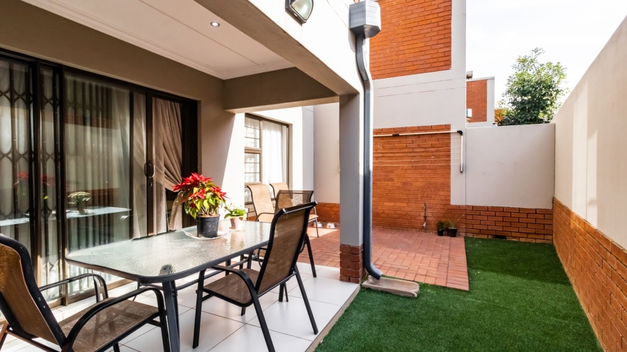 3 Bedroom Property for Sale in Glen Marais Gauteng