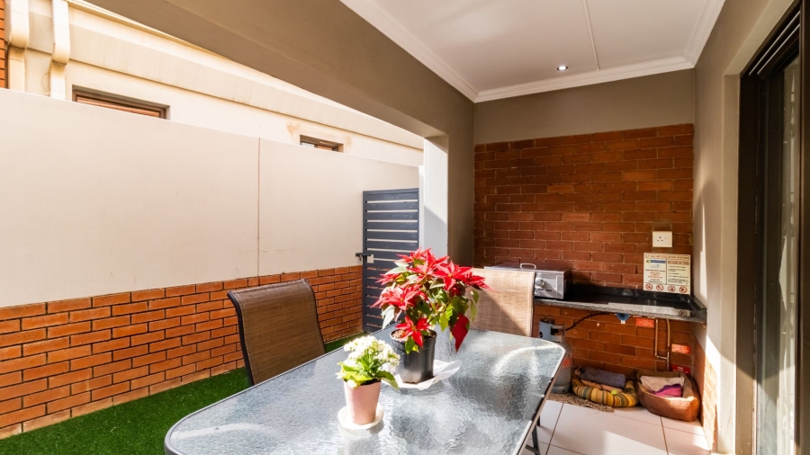 3 Bedroom Property for Sale in Glen Marais Gauteng