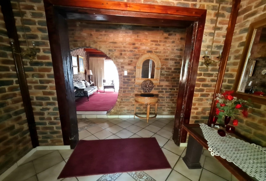 4 Bedroom Property for Sale in Grootvaly AH Gauteng