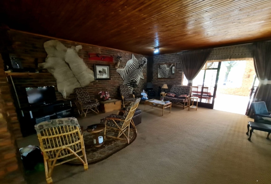 4 Bedroom Property for Sale in Grootvaly AH Gauteng