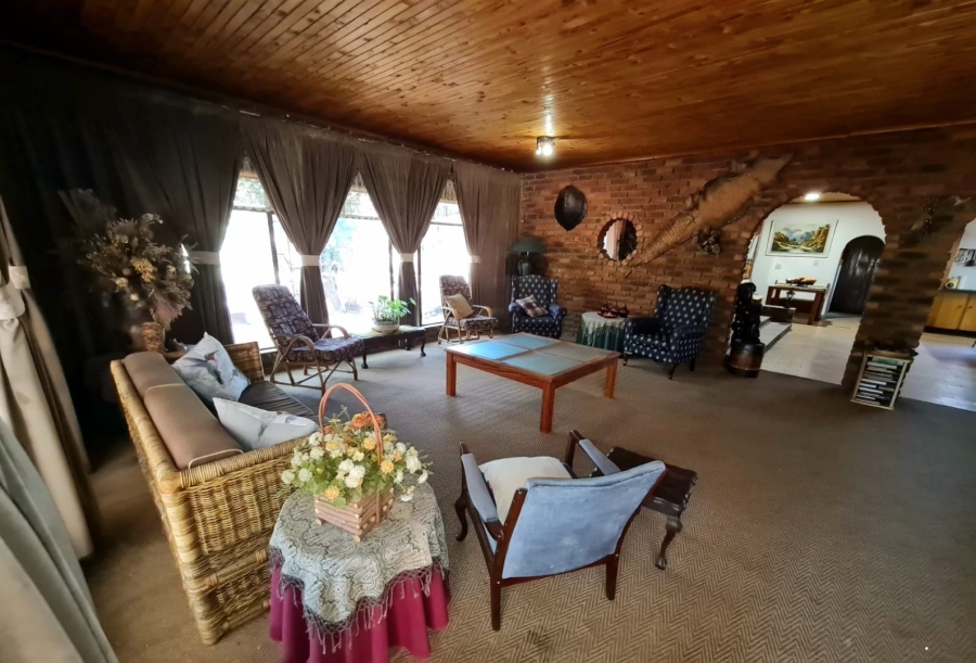 4 Bedroom Property for Sale in Grootvaly AH Gauteng