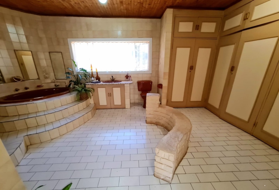 4 Bedroom Property for Sale in Grootvaly AH Gauteng