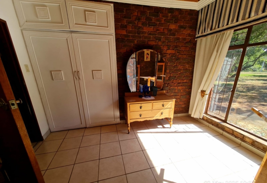 4 Bedroom Property for Sale in Grootvaly AH Gauteng