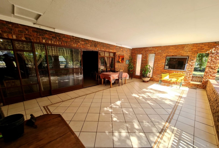 4 Bedroom Property for Sale in Grootvaly AH Gauteng