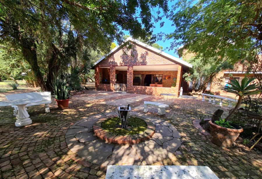 4 Bedroom Property for Sale in Grootvaly AH Gauteng