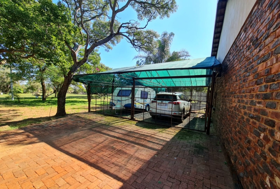 4 Bedroom Property for Sale in Grootvaly AH Gauteng