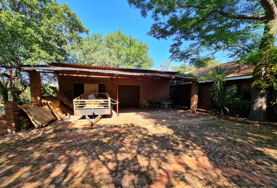 4 Bedroom Property for Sale in Grootvaly AH Gauteng