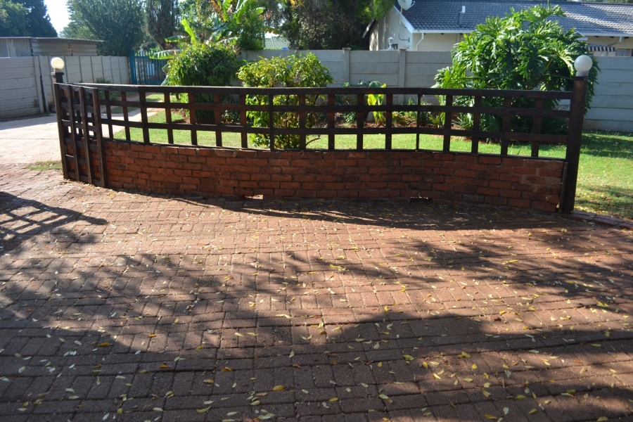 3 Bedroom Property for Sale in Hesteapark Gauteng