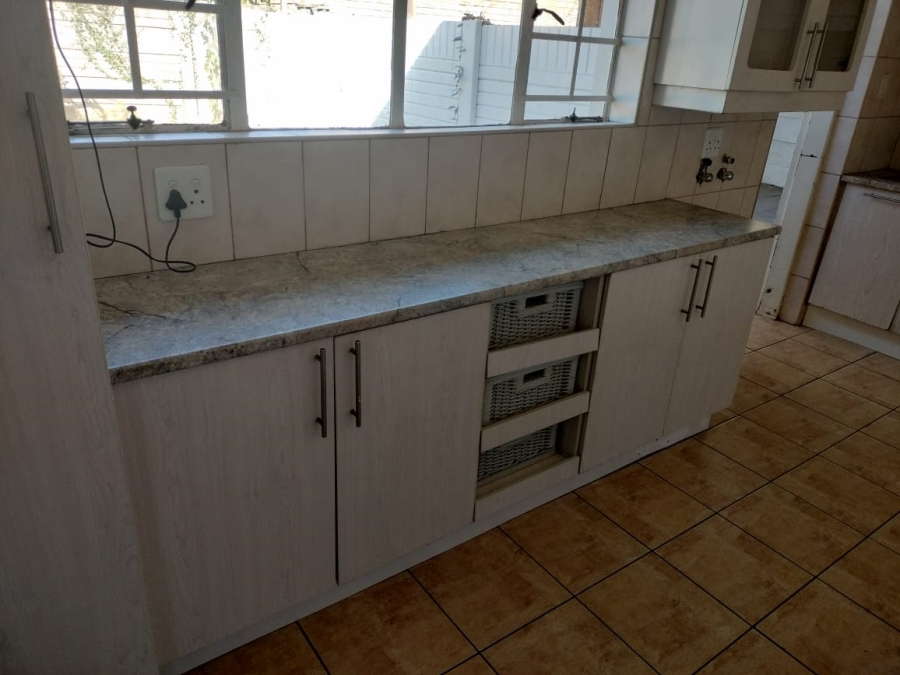 3 Bedroom Property for Sale in Hesteapark Gauteng
